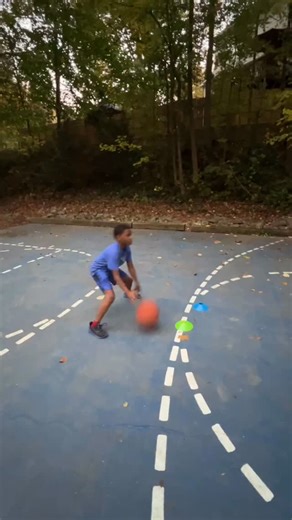 Let’s hoop | Buckets or Bench