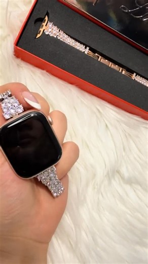 Meg on Instagram: "Sleek, bold, and ultra-comfortable — Luximal bands turn your Apple Watch into a statement. ✨⌚"