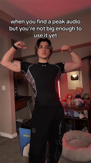 ✧DANNY PHANTOM ✧ | 6 month gym progress check. not much but we’re getting there | Instagram