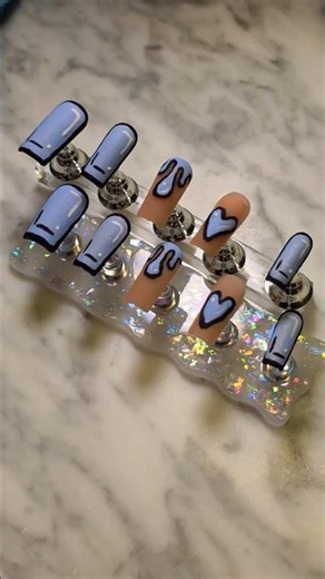 Pop Art Nails Tutorial 💅💥 Easy Comic Nail Look! #PopArtNails #NailArt #Shorts #nailpainting