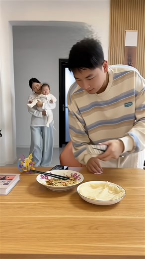 Working husband in fear mode 😂