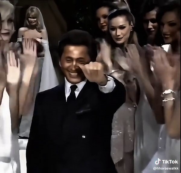 Valentino Haute Couture 1995 Runway Show Highlights