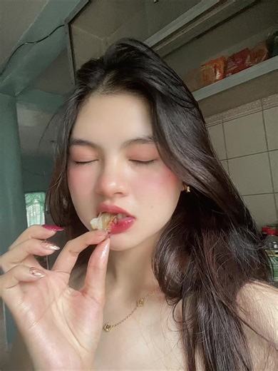 ynnxh (@yn.nxh)’s videos with Treat You Better - Jennie Moon Ph Official