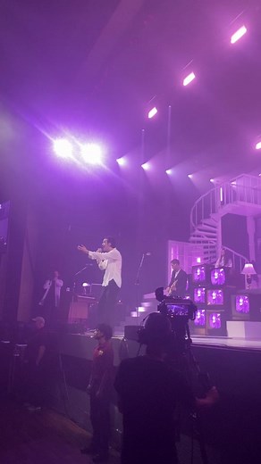 somebody else live in boston 11.5 (my video) #the1975 #the1975live