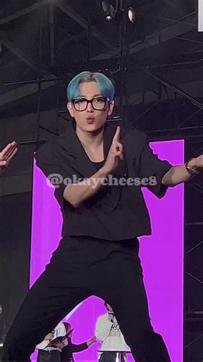 230514 convention stage ATEEZ タトゥー丸見え😮‍💨👍🏻✨🎵💖💙💙💙 途中のびっくり顔も超かわいいです……( т ס т )𓂋♡⟡.· #kconjapan #kcon #kconjapan2023 #kconjapan2023ateez #ATEEZ #HONGJOONG #김홍중 #홍중 #홍주ᄋ #최산 #산 #yeosang #여상 #민기 #MINGI #jeongho #종호 #윤호 #yungho #에이티즈#에이티즈ュン #キムホンジュン #サン #ヨサン #ミンギ #ジョンホ #ユノ #コンベンション #kconconvention #アチズ