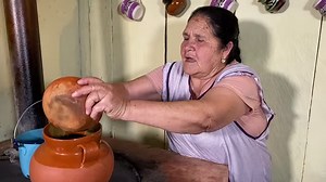 5.3M views · 237K reactions | Tamales de Harina y Atole de Tamarindo De Mi Rancho A Tu Cocina mi gente muchos de ustedes me dijeron que hiciera esta sabrosa receta y tradicional de aca de michoacan unos sabrosos Tamales de harina y un Atoloe de Tamarindo ayudame suscribiendote y dando manita arriba gracias | De Mi Rancho A Tu Cocina | Facebook