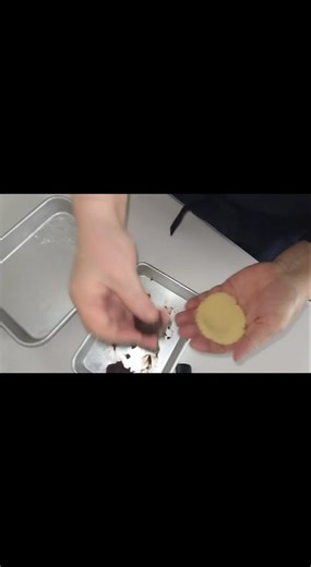 Yolk Shigure: #Japanese sweets #snacks #Yolk Shigure