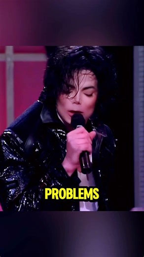 Michael Jackson’s Nose Nearly Collapsed