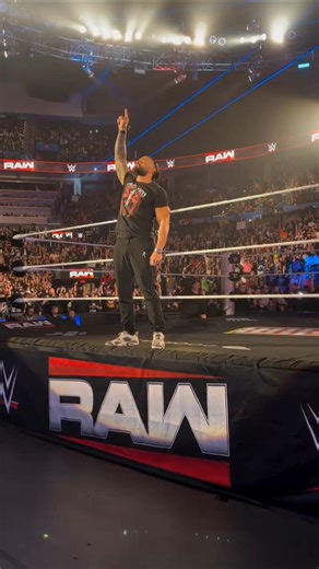 CM Punk Promo on Raw: Roman Reigns Face-Off #shorts #cmpunk #romanreigns