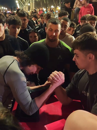#armwrestling #barcalona #fuerza #strong #boys