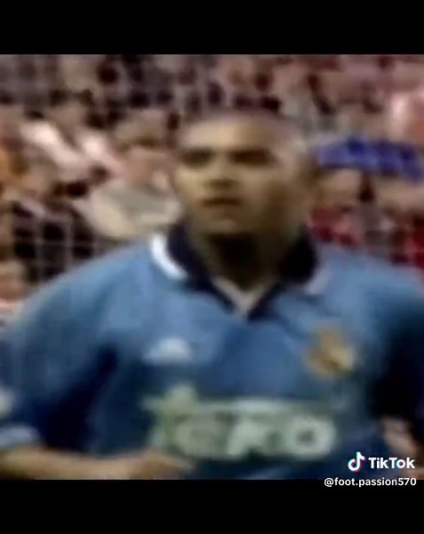 Roberto carlos skills compétences buts magistrales football#viraltiktok#viralvideo#fyp#goals#foryou