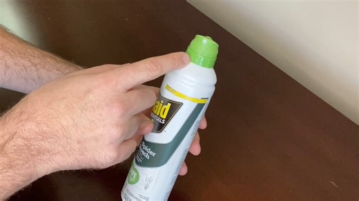 Watch Raid Essentials Ant, Spider, & Roach Killer Spray Review on Amazon Live