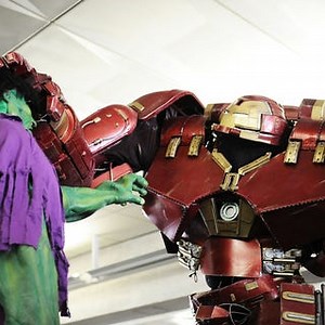 This 9ft Hulkbuster Iron Man costume seen at New York Comic-Con will blow your mind