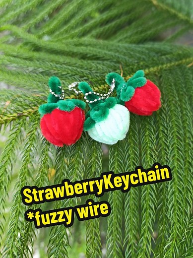 DIY Strawberry Keychain Using Fuzzy Wire Tutorial