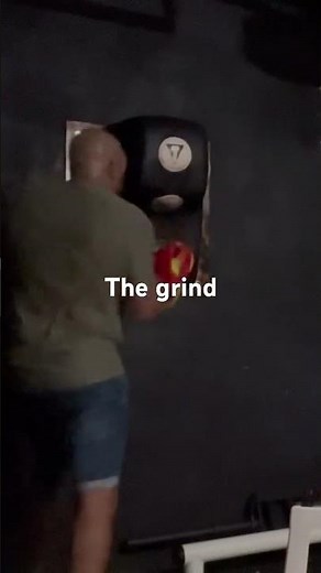 Uppercut bag/ left hooks/ upper cuts and overhands