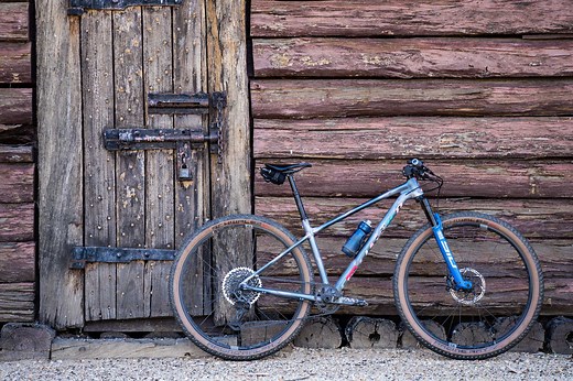 Specialized Chisel Review | This custom-built Chisel LTD shows just how good alloy can be