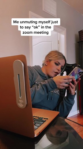 Zoom meeting 😆 #zoommeeting #workmeetingfun #onlinemeetingsaretheworst #nevene2020