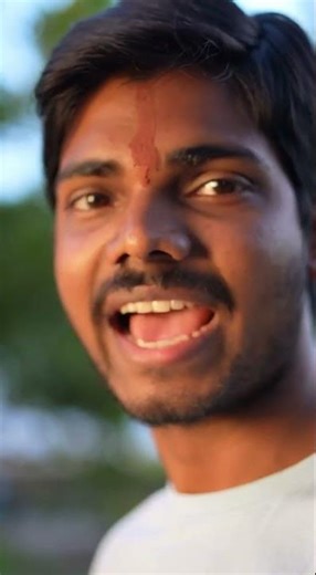 Sab log change ki baat karte hain…kuch log change karte hain.Aap kaun ho?”