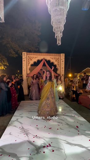 860K views · 10K reactions | Entry of Actress @maryamnoorofficial...