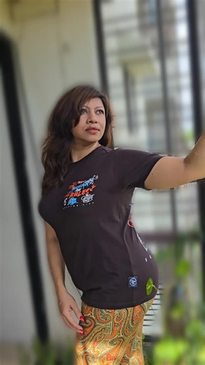 Trendy T-Shirt Looks for a Relaxing Night