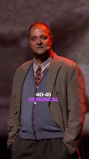 50K views · 513 reactions | De cast van 40-45, de Musical met het krachtige ‘Wie Vertelt Ons’ 懶 ✨ Tijdens het Musical Awards Gala 2025 krijg je een voorproefje van het huidige en komende theaterseizoen. | AVROTROS.Musical | Facebook