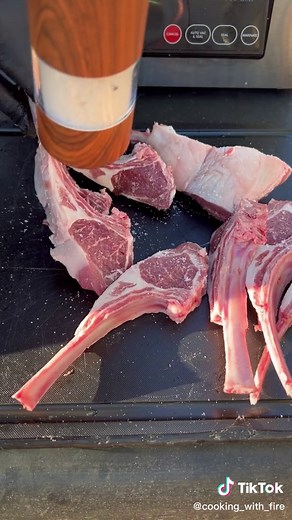 Delicious White Wine Marinated Lamb Chops Recipe