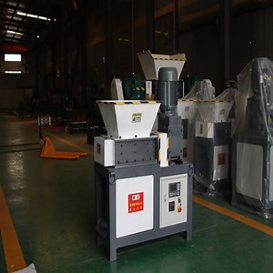 [Hot Item] Two Shaft Mini Waste Plastic Metal Wood Shredder Machine for Lumps Bottles Pipes Recycling