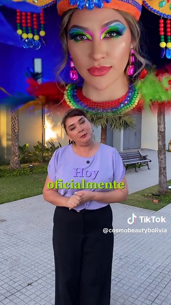 Cosmobeauty Bolivia es el centro de la estética y la belleza profesional en el país. Con más de 6 campeonatos especializados, capacitaciones de alto nivel, desfiles profesionales y la participación de más de 12.000 asistentes, consolidamos un espacio líder en innovación, formación y actualización constante. Somos la plataforma que integra a marcas, empresas y profesionales, generando oportunidades reales de crecimiento, visibilidad y networking. ✨ Cosmobeauty Bolivia: donde convergen la estética