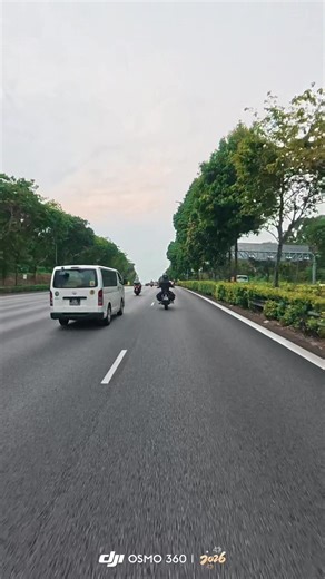 Important Lane Change Safety Tips for Drivers