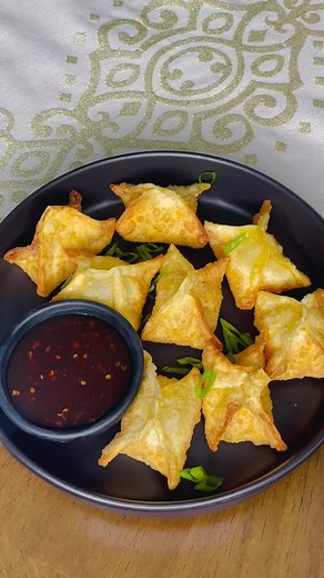 Easy Crab Rangoon Recipe | Appetizer Ideas