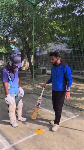 How to control footwork in batting | Batting footwork drill | Cricket Learn Video #footwork #Cricket