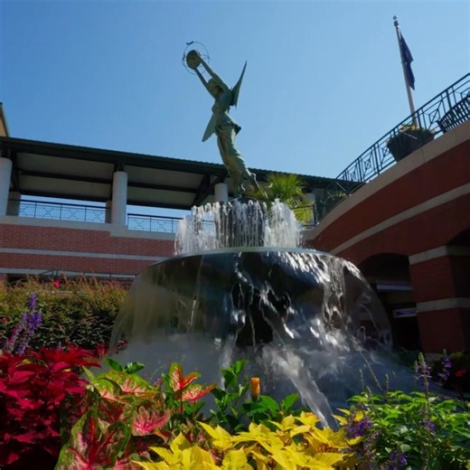 Your #1 choice.🏅 Savannah/Hilton Head International Airport has been ranked the top U.S. airport in the Conde Nast Traveler Readers Choice Awards! Our sixth year earning this #1 recognition is all thanks to you—the travelers who voted and the dedicated SAV team members who make our airport the best. Experience the #1 Airport difference on your next trip. | Savannah/Hilton Head International Airport