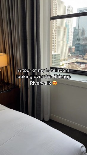 River Hotel Chicago: Stunning River Views and Exceptional Service