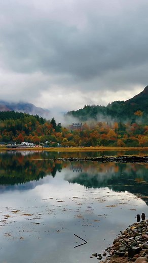 Tranquil Autumn Scenes at Loch Leven