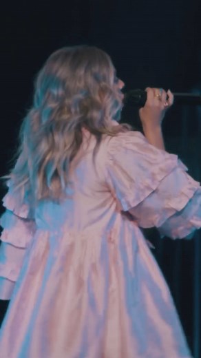 30K views · 1.3K reactions | Working with Chris Tomlin on “The Cross” has been the sweetest experience. His love for Jesus shines through his work and it’s a blessing we now have a song out together. Let us know your favorite lyric from “The Cross” in the comments 懶 | Anne Wilson | Facebook