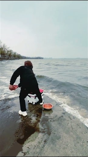 POV: Chasing a Monster Fish! #fishing
