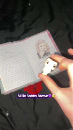 Naxati ar gamomivuda. I love Millie pls tag/momitaget ra 🥹💜@florence by mills beauty @Florence By Mills Fashion #foryou #fypシ #puf #milliebobbybrown #like
