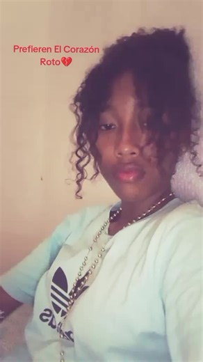 Videos de AnnaCassiani_04 (@anna_cassiani_25) con “sonido original - 𝕹𝕰𝕹𝕰𝖃”