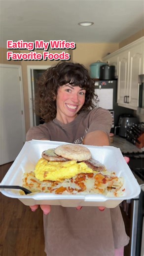 Jessica Pappas Redeems Herself With Wife's Favorite Foods Challenge