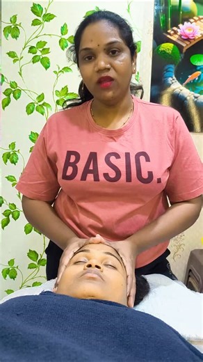 Saraswathi Saru on Instagram: "“Perfect head towel draping = hygiene, comfort & professionalism.” #HeadTowelDraping #SalonHygiene #ProfessionalBeautician #ClientCare #SalonStandards BeautyTraining BeautyStudents SpaBasics SalonLife BeautyCrown HygieneFirst TrainedHands BeautyAcademy SalonReel"