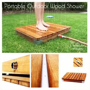 Portable Outdoor Wood Shower https://goo.gl/qQtx4m Hook a hose up. The shower is activated when pressure is applied. The height of shower is controlled by an adjustable knob close to the foot. Also great for camping | DIY Gardening & Better Living