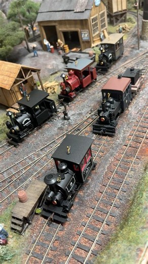 A ‘gathering’ of Bachmann On30 Porters
