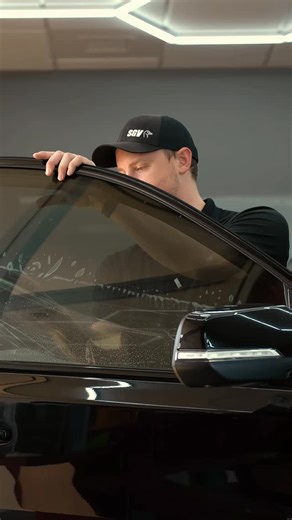 We installed a windshield visor strip to reduce glare and keep your vision sharp, paired with full window tint to enhance privacy, comfort, and heat rejection. This combo doesn’t just upgrade the look — it improves the drive. Cleaner lines, cooler interior, and protection where it matters most. Quality film. Proper install ✅ 📱 Get your quote today — DM us or call (904) 654-2173 📍 6410 Beach Blvd, Jacksonville, FL 32216 #solarshadewindowtint #jacksonville #windowtint #jacksonvilleflorida #windo