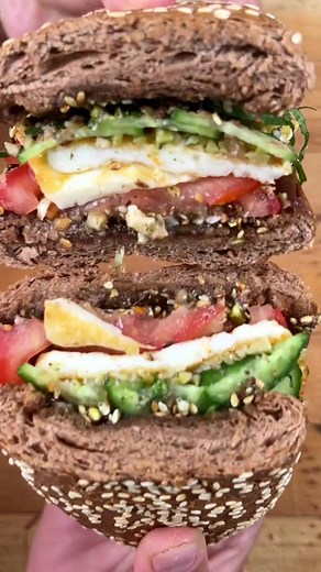 Delicious Suhoor Halloumi Sandwich Recipe with Dukkah