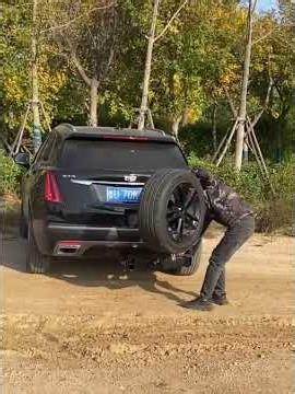 Swing-away Spare Tire Carrier