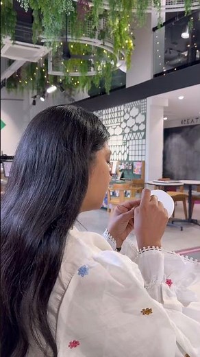 I Took My Embroidery to a Café ☕🧵 | Most Peaceful Creative Session