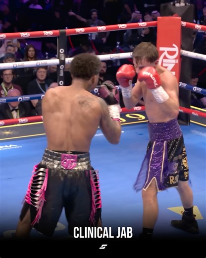 Skillr Boxing on Instagram: "What is Shakurs & Teos best skills? [Out-think ; Out-box] #skillrboxing #boxingskills #boxingtechnique #sweetscience"