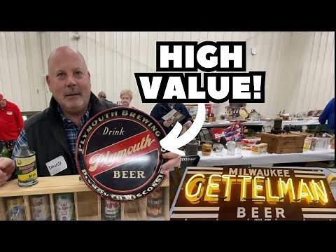 HIGH Value BEER Signs Discovered at Beer Collectible show in Waukesha #beersigns #breweriana