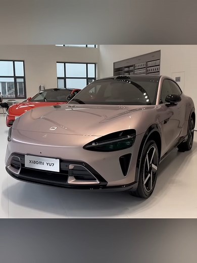 2.5K reactions · 15 shares | បងៗស្រឡាញ់ SUV បែបស្ទុះៗ! Xiaomi YU7 Max...