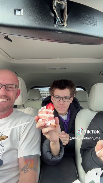 Delicious Cloud Cake Mukbang Experience